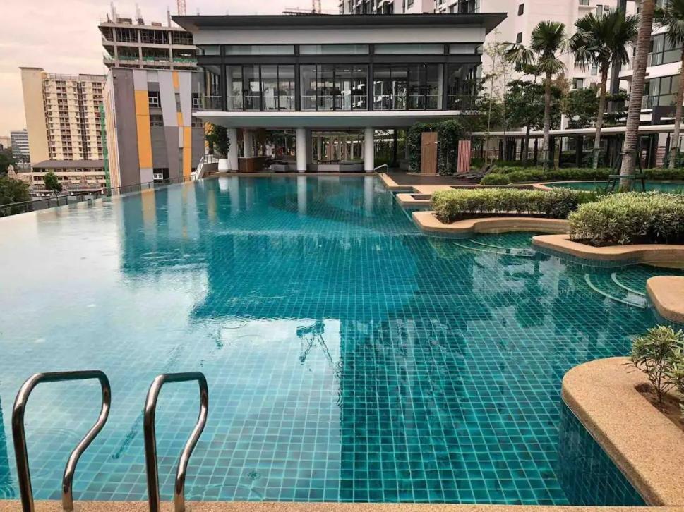 V Residence Suites-27 Куала-Лумпур Экстерьер фото